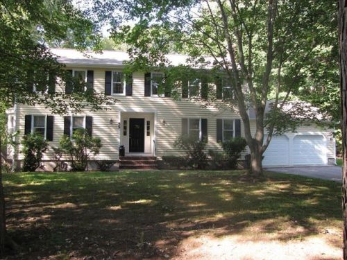 55 Homeward Ln, Walpole, MA 02081-2239