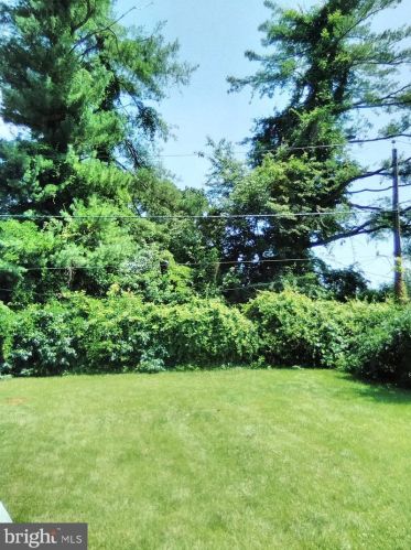 41 Marshal Ln, Willingboro NJ  08046-2816 exterior