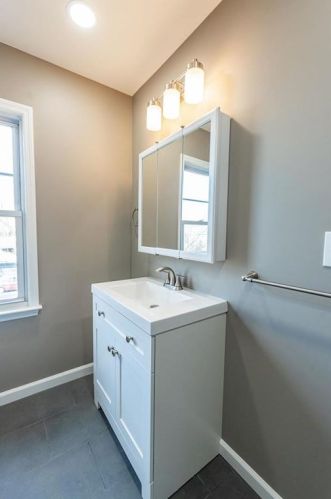 2433 Hay St, Easton PA  18042-5353 exterior