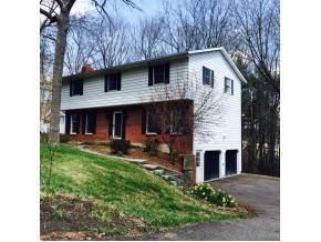 1116 Greenwood Gln, Endicott, NY 13760-1540