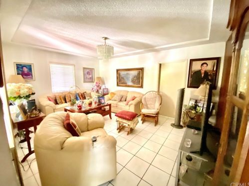 4111 San Luis St, Compton CA  90221-2917 exterior