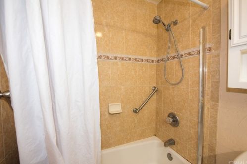 4709 Coney Ave, Covina CA 91722-1016 exterior