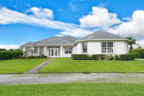 2121 Gray Mare Way, West Palm Beach, FL 33414-7697
