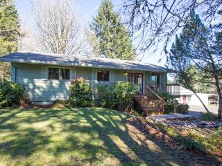 18151 Upper Highland Rd, Beavercreek, OR 97004-9767
