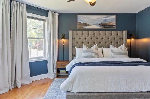 275 Wooster St, New Britain CT 06052-1030 exterior