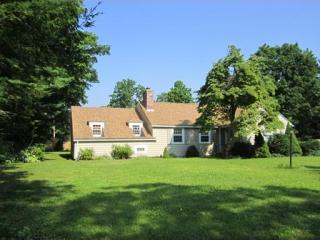 53 Spruce St, Montgomery, MA 01085-3453