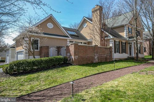 26 Governors Ln, Princeton, NJ 08540-3668
