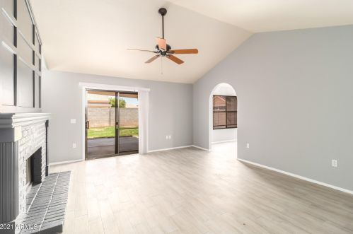 6871 78th Ave, Glendale AZ  85303-2901 exterior