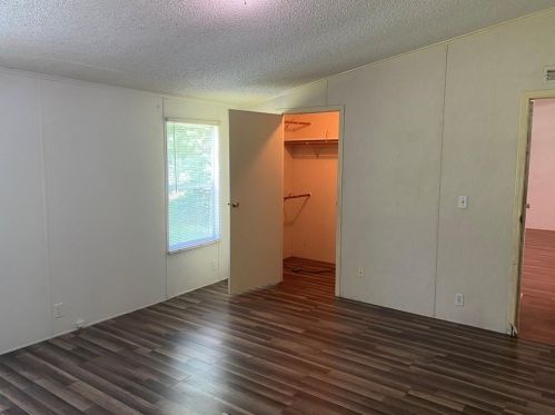 18733 Deer Glen Dr, Conroe TX  77302-6323 exterior