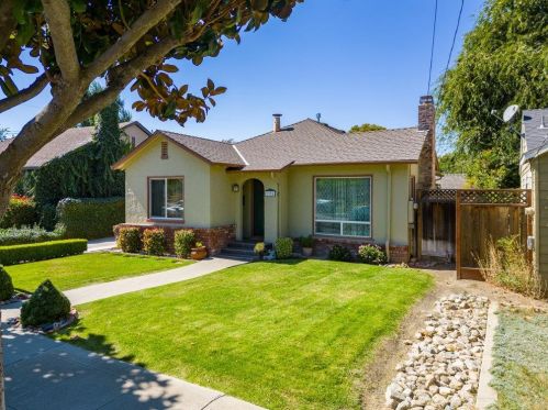 1326 Sally St, Hollister, CA 95023-4835