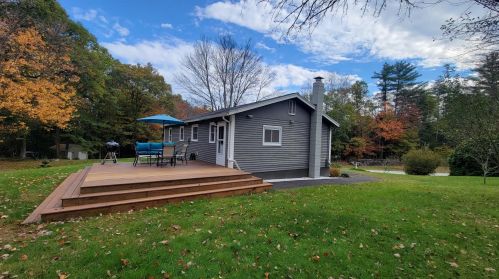 9 Forest Ln, Concord NH  03303-2419 exterior