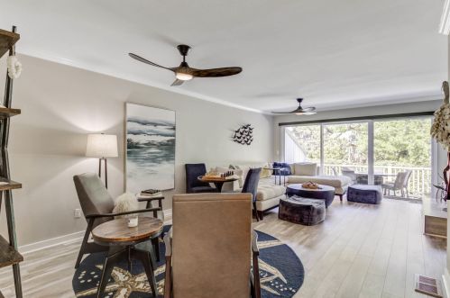 1 Back Ct, Isle Of Palms SC  29451-2827 exterior