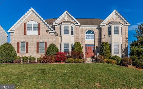 24 Bella Vista Dr, Navy Sup Dpt, PA 17050-1879