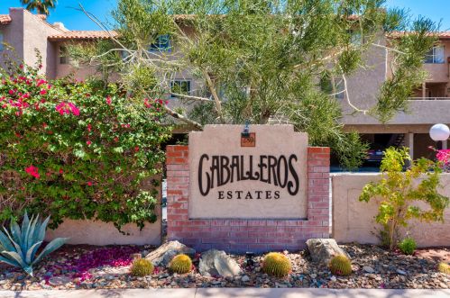 280 Avenida Caballeros, Palm Springs CA  92262-6780 exterior