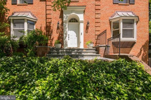2819 Brandywine St, Washington, DC 20008-2137