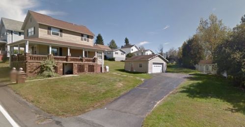 1204 Main St, Vandling, PA 18421-1212