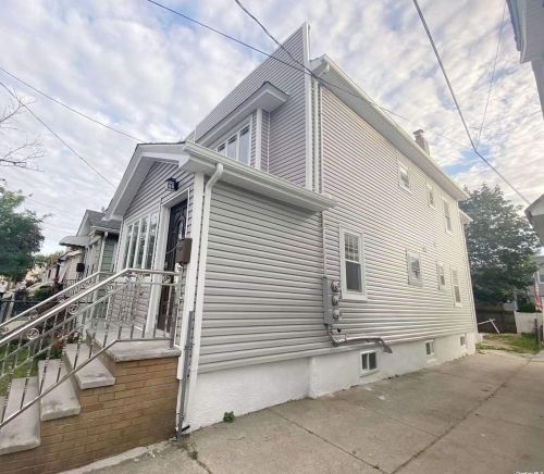 101-24 111th St, Jamaica NY  11418-1638 exterior