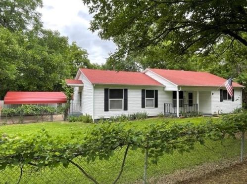 1929 Washington St, Denison, TX 75020-1611