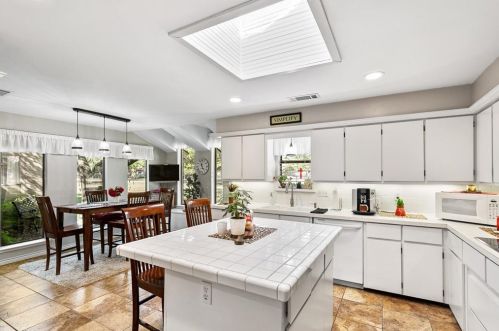 9 Chisholm Trl, Allen TX 75013-5852 exterior