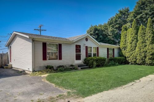 4609 74th Pl, Kenosha WI  53142-3711 exterior