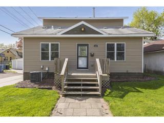 211 44th St, Minneapolis, MN 55409-2128