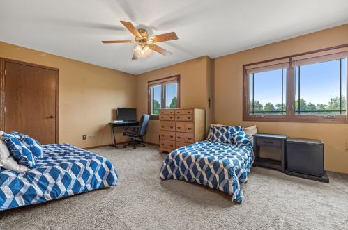 4958 Bayfield Dr, Waterford WI  53185-3376 exterior