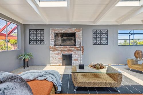 1276 Encina Dr, Millbrae CA 94030-2839 exterior