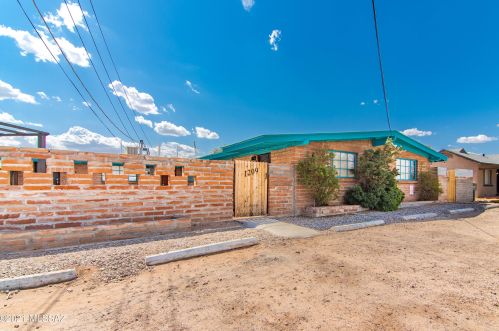 1209 Bryant Ave, Tucson, AZ 85712-3873