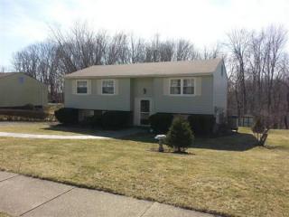 560 Moonridge Dr, Freedom, PA 15042-2632