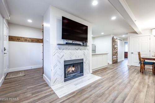 1885 Prospector Ave, Park City, UT 84060-7320