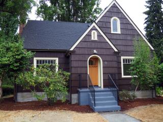 213 Central St, Olympia, WA 98506-4482