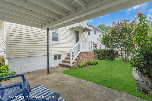 1604 Maplewood Rd, Belmar NJ 07719-3151 exterior