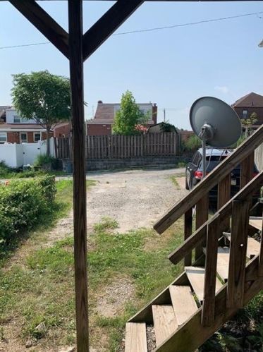 616 Montclair St, Pittsburgh PA 15217-2808 exterior