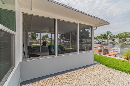 4047 Star Island Dr, Tarpon Springs FL  34691-3443 exterior