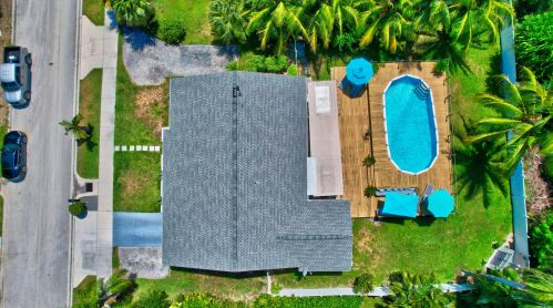 728 9th Ave, Boynton Beach, FL 33435-3212