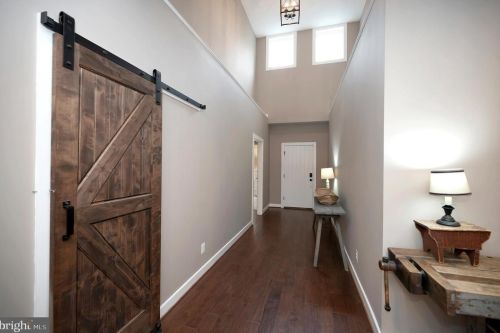 1001 Eastover Pkwy, Locust Grove, VA 22508-5170