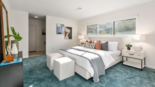 2125 Locust St, San Diego CA  92106-1622 exterior