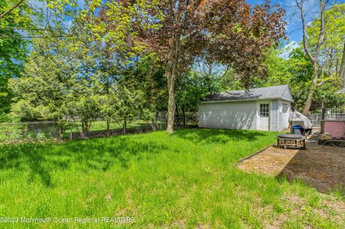 407 Berkshire Rd, Ridgewood NJ 07450-5533 exterior