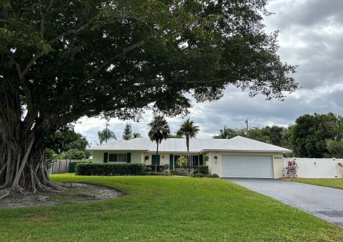 3904 Lowson Blvd, Delray Beach, FL 33445-5651