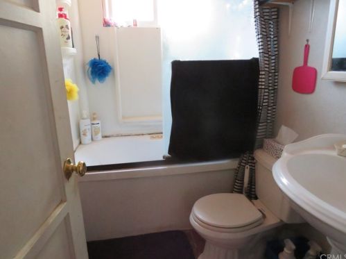 1833 Pepper Tree Ln, San Bernardino CA  92404-4956 exterior