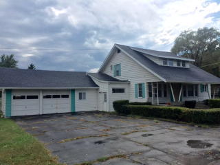 318 Washington St, Bath, NY 14810-1323