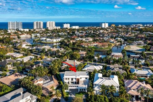 368 Silver Palm Rd, Boca Raton FL  33432-7979 exterior