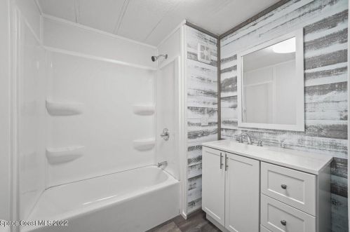 738 Lark Dr, Sebastian FL  32976-7224 exterior