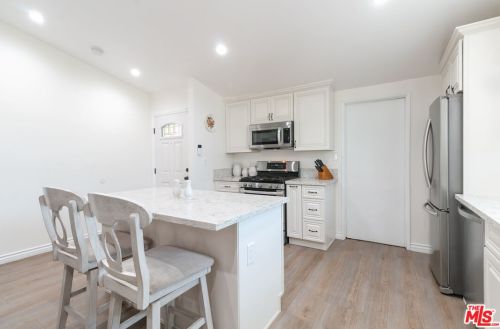 27723 Esterbrook Ave, Santa Clarita, CA 91351-2721