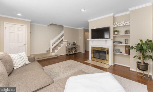 405 Franklin Ct, Collegeville PA  19426-2246 exterior