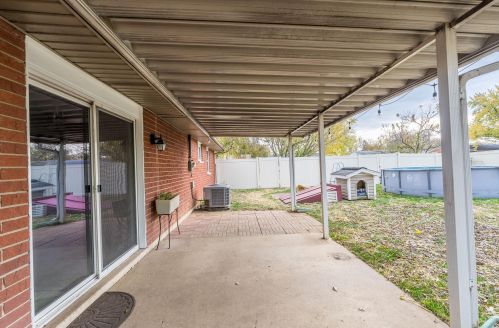 1815 Nebraska Dr, Xenia OH  45385-4841 exterior