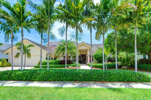16890 Silver Oak Cir, Delray Beach, FL 33445-7009