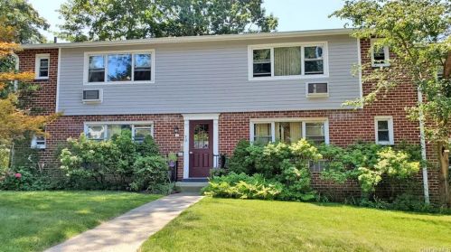 50 Charter Cir, Crotonville, NY 10562-6001