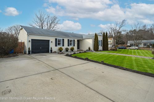 510 Buttonwood Dr, Lacey Township, NJ 08734-2810