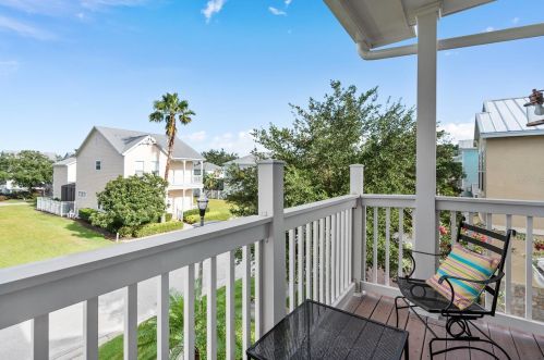 1439 Fairview Cir, Kissimmee FL 34747-6774 exterior